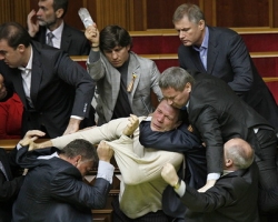 Топ-10 потасовок с участием украинских политиков