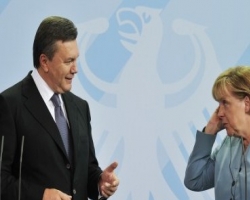 Янукович пригласит Меркель на Евро