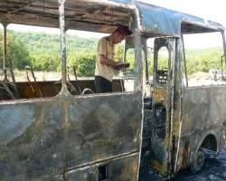В Северодонецке на Луганщине полностью сгорел пассажирский автобус