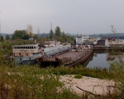 В Севастополе директор ООО сдал на металлолом два государственных судна