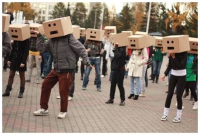 Луганчане проведут флешмоб в картонных коробках "Под крышей дома своего"
