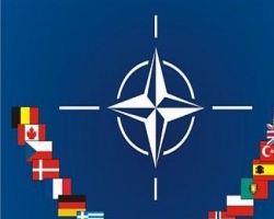 70% украинцев против вступления в НАТО