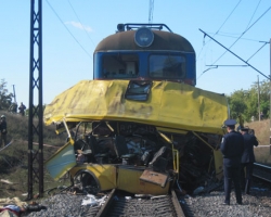 В Польше поезд протаранил микроавтобус с украинскими рабочими, есть жертвы