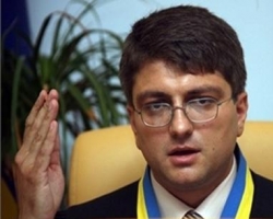 Осудив Тимошенко, Родион Киреев занялся туфлями и сводничеством