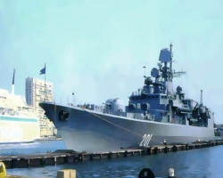 Флагман украинского флота фрегат Гетман Сагайдачный отправился на ремонт
