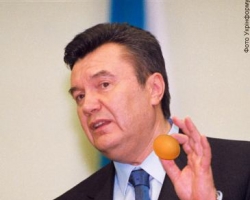 Николаевская милиция просит горожан не бросать яйца в Януковича