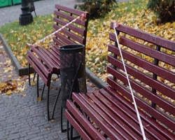 В честь приезда Азарова в Харькове запретили сидеть на скамейках