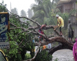 Апокалиптический тайфун сеет смерть на Филиппинах 