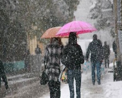 Установившаяся погода провоцирует аварии на дорогах Украины